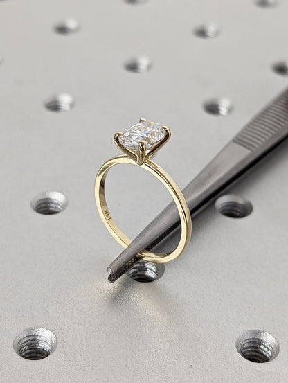 1.2 CT Round Solitaire Moissanite Engagement Ring