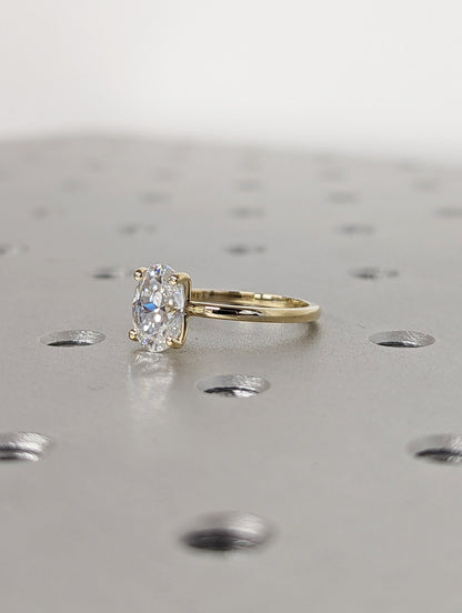 1.2 CT Round Solitaire Moissanite Engagement Ring