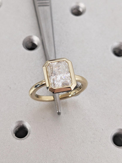 1.2 CT Round Solitaire Moissanite Engagement Ring