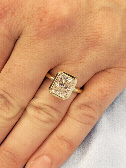 1.2 CT Round Solitaire Moissanite Engagement Ring