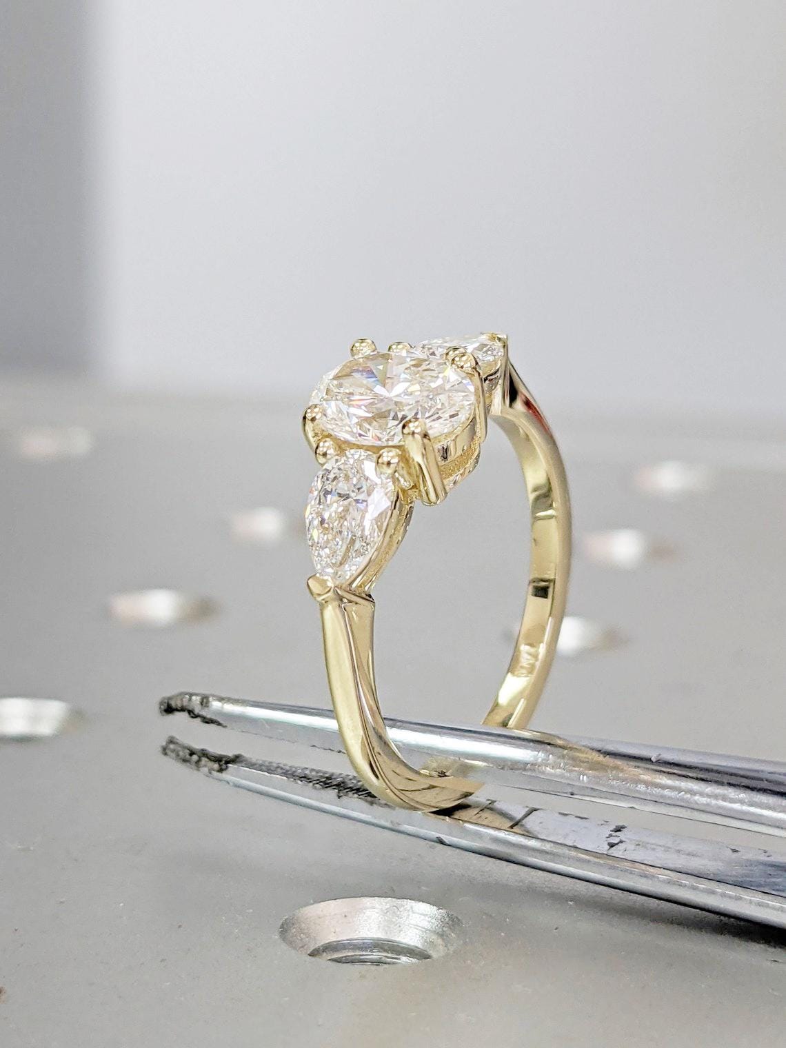 1.2 CT Round Solitaire Moissanite Engagement Ring