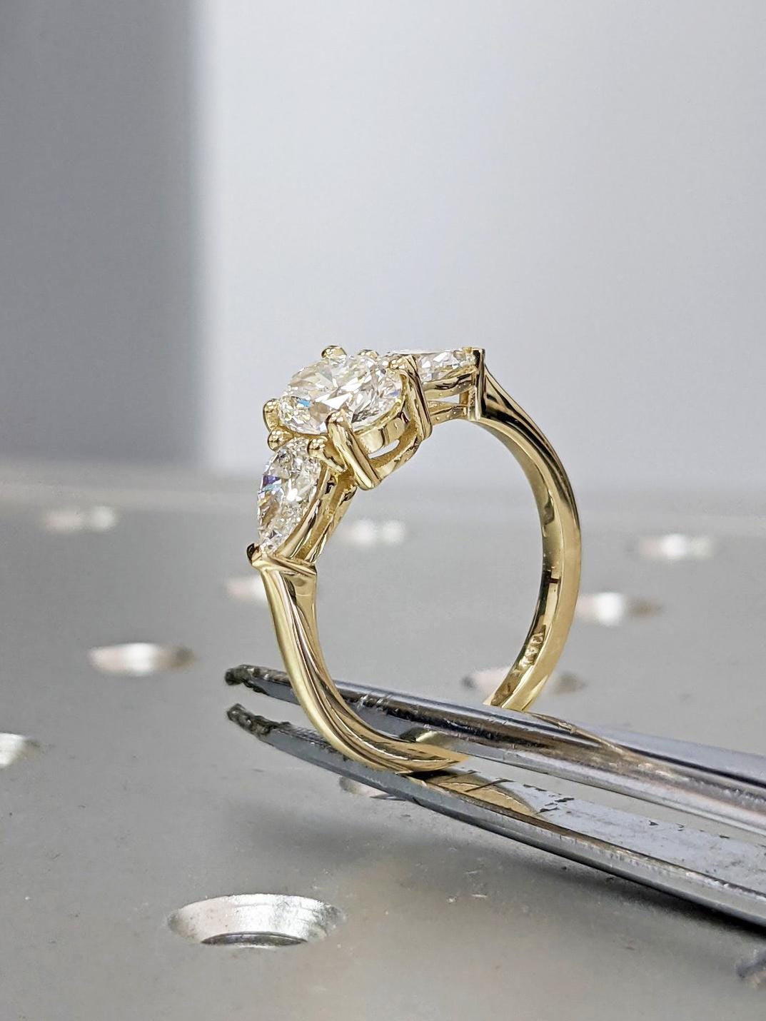 1.2 CT Round Solitaire Moissanite Engagement Ring