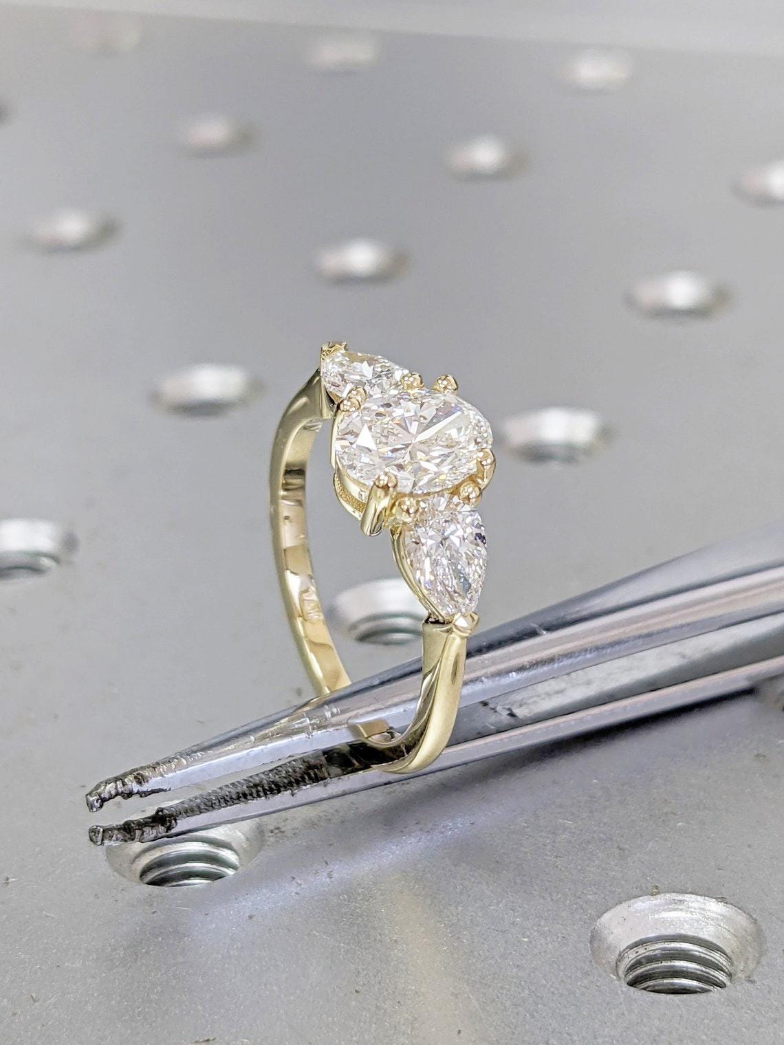 1.2 CT Round Solitaire Moissanite Engagement Ring