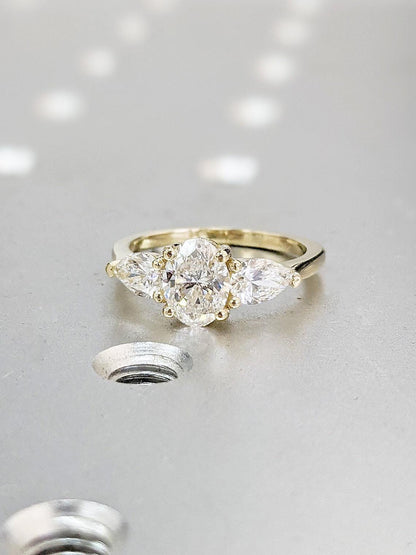 1.2 CT Round Solitaire Moissanite Engagement Ring