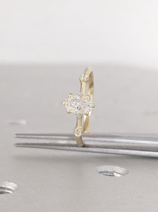 1.2 CT Round Solitaire Moissanite Engagement Ring