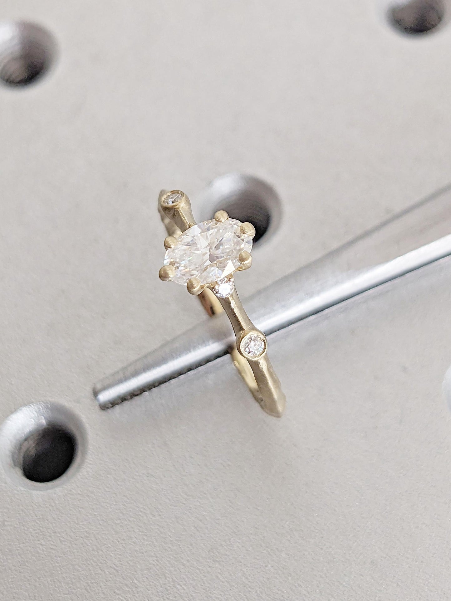 1.2 CT Round Solitaire Moissanite Engagement Ring