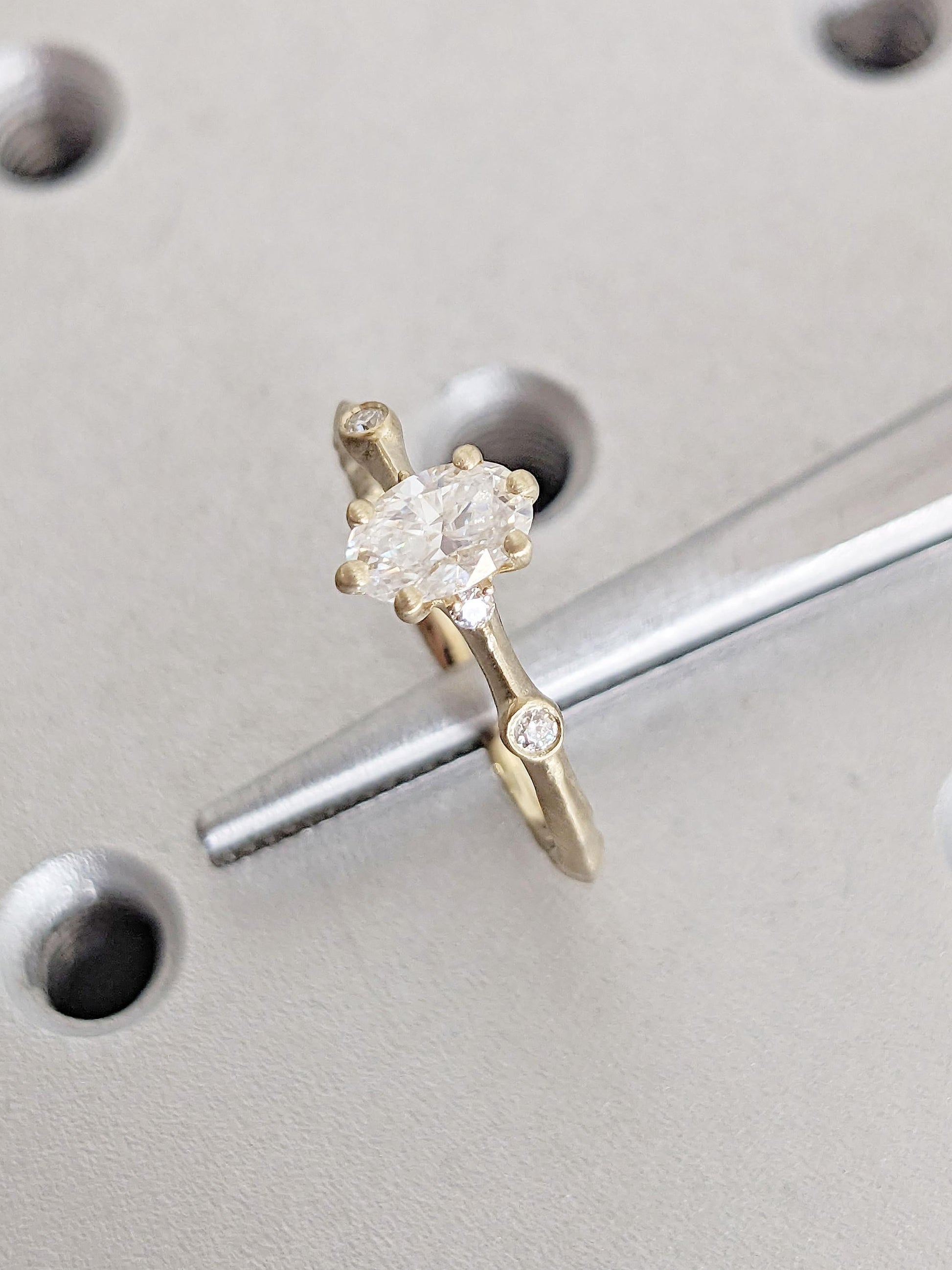 1.2 CT Round Solitaire Moissanite Engagement Ring