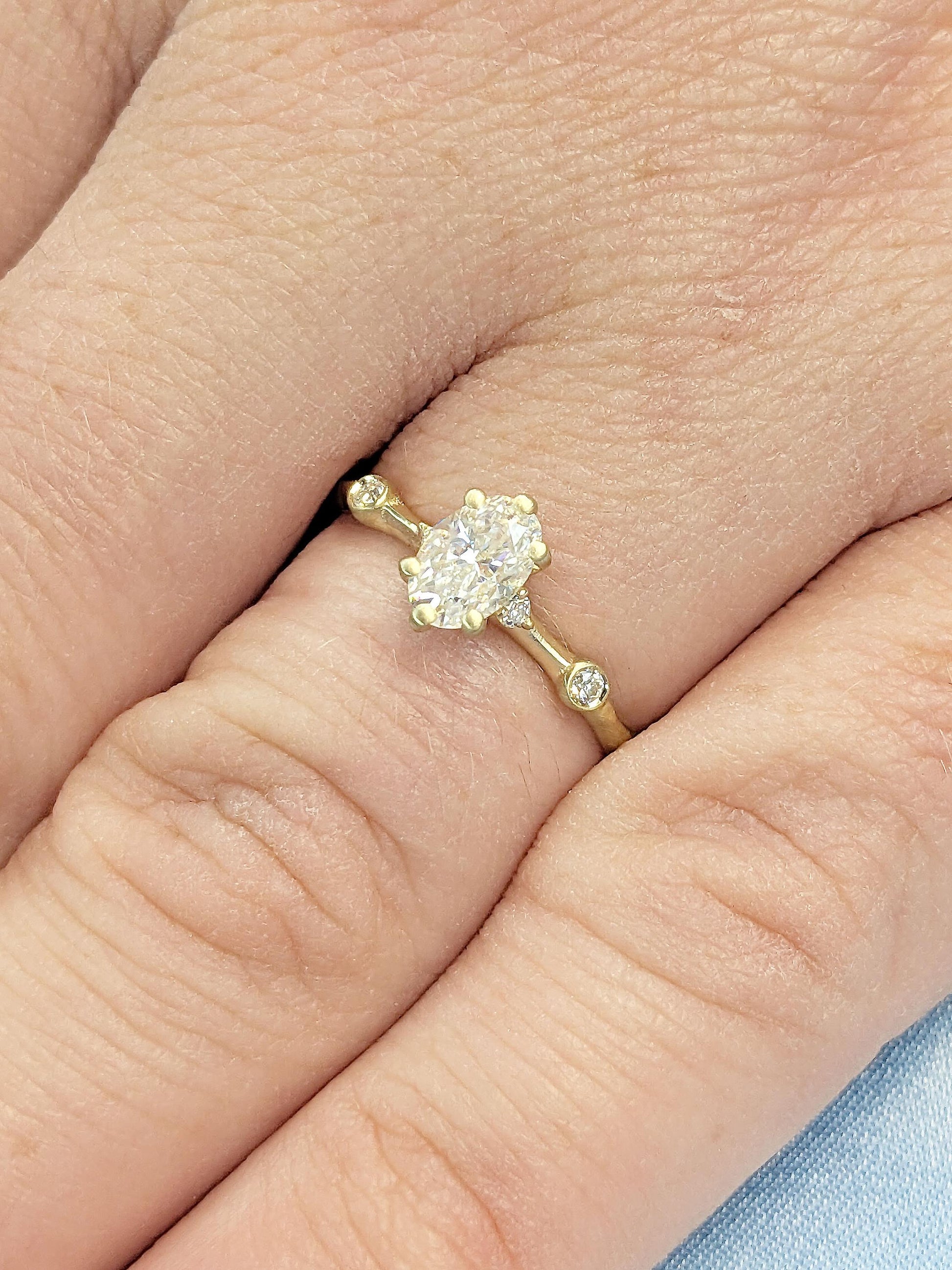 1.2 CT Round Solitaire Moissanite Engagement Ring