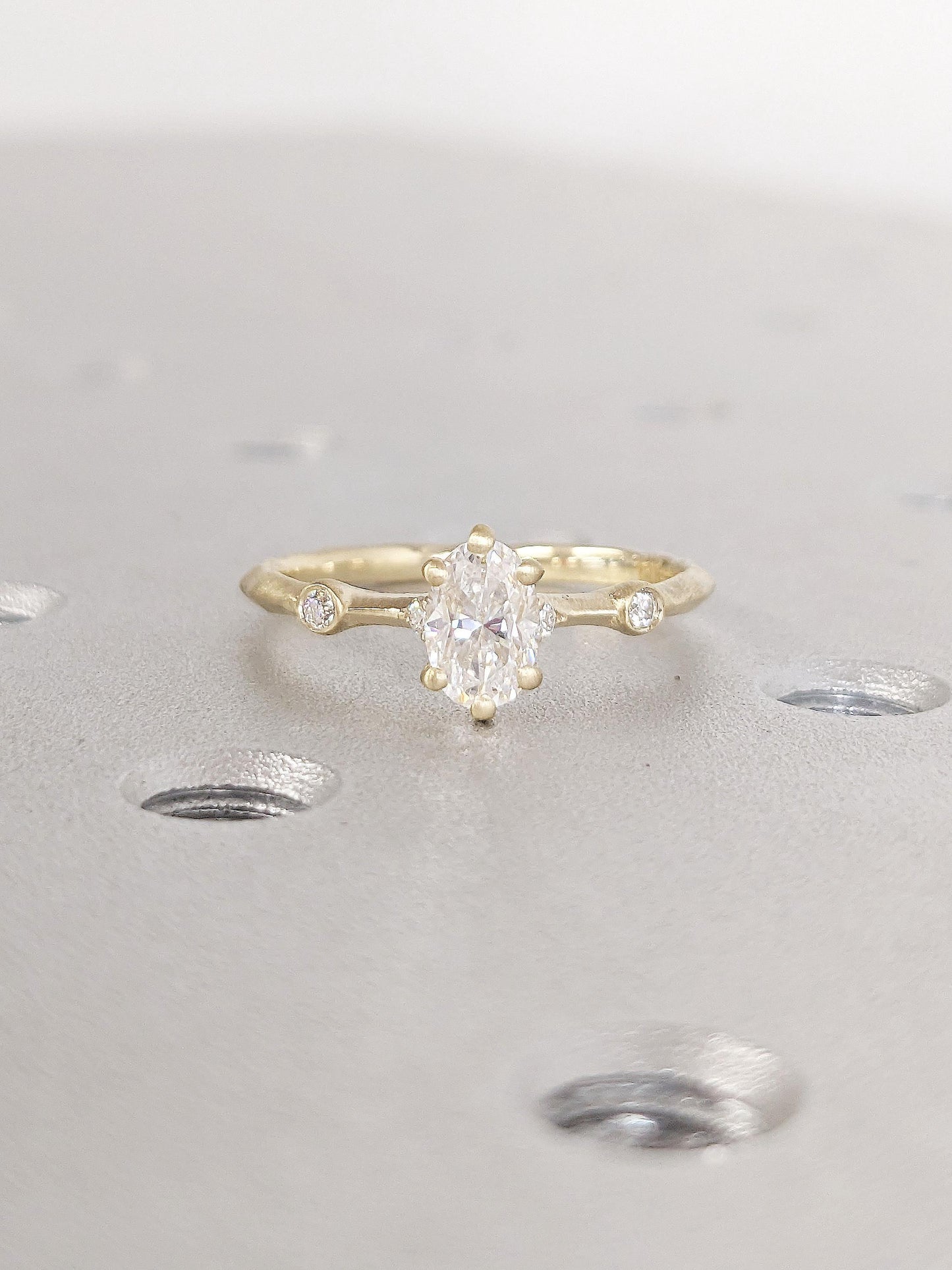 1.2 CT Round Solitaire Moissanite Engagement Ring