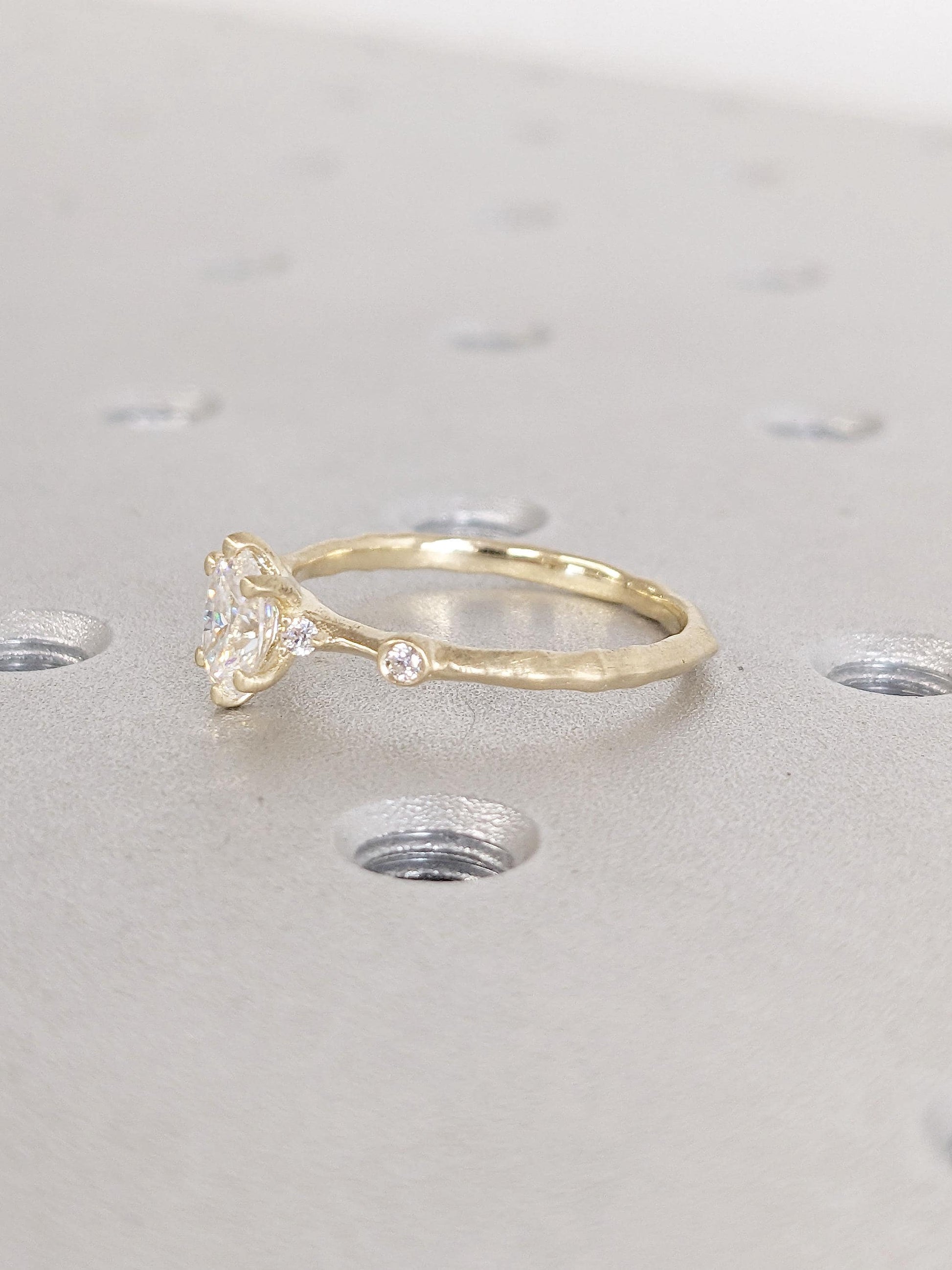 1.2 CT Round Solitaire Moissanite Engagement Ring