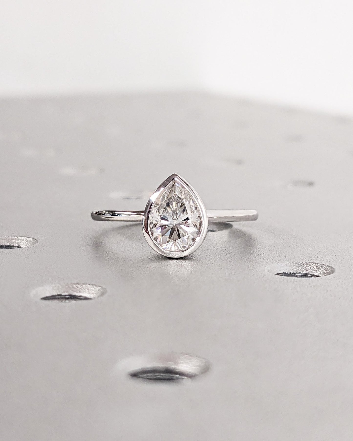 1.2 CT Round Solitaire Moissanite Engagement Ring