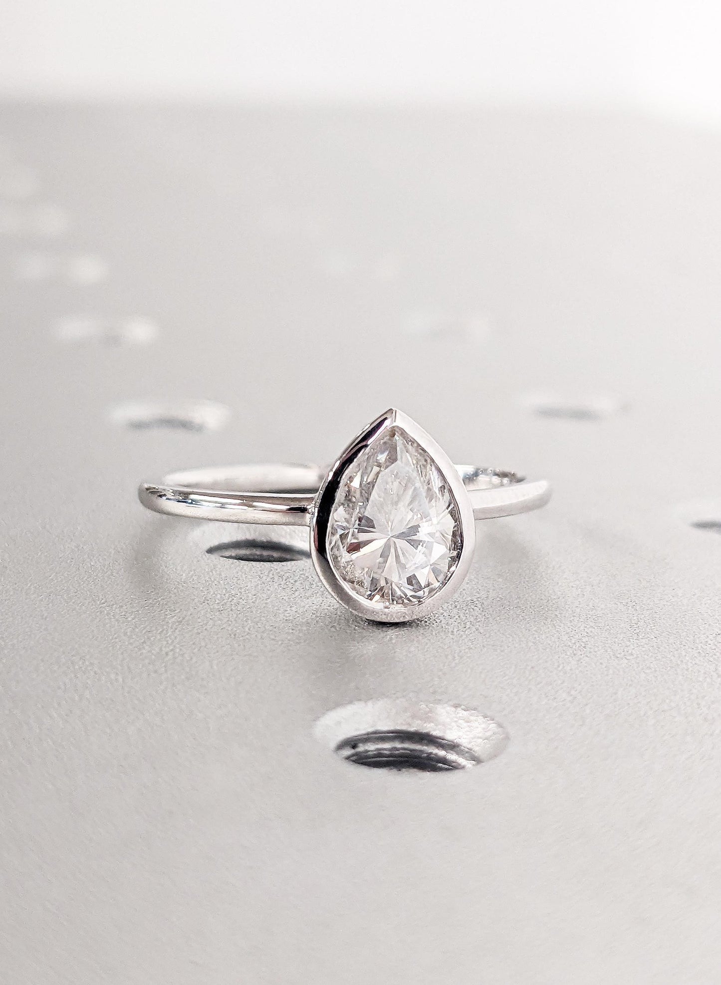 1.2 CT Round Solitaire Moissanite Engagement Ring