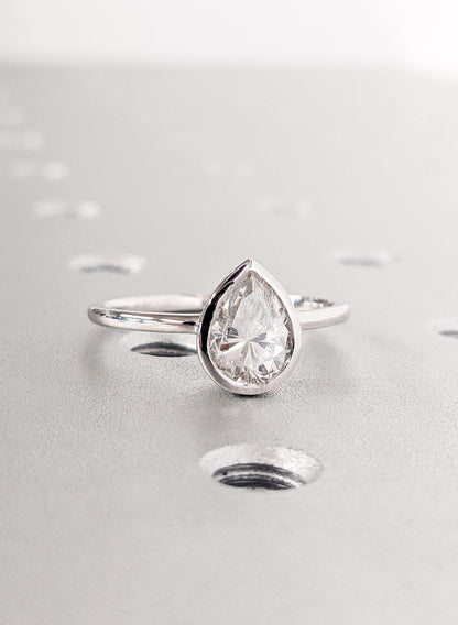 1.2 CT Round Solitaire Moissanite Engagement Ring