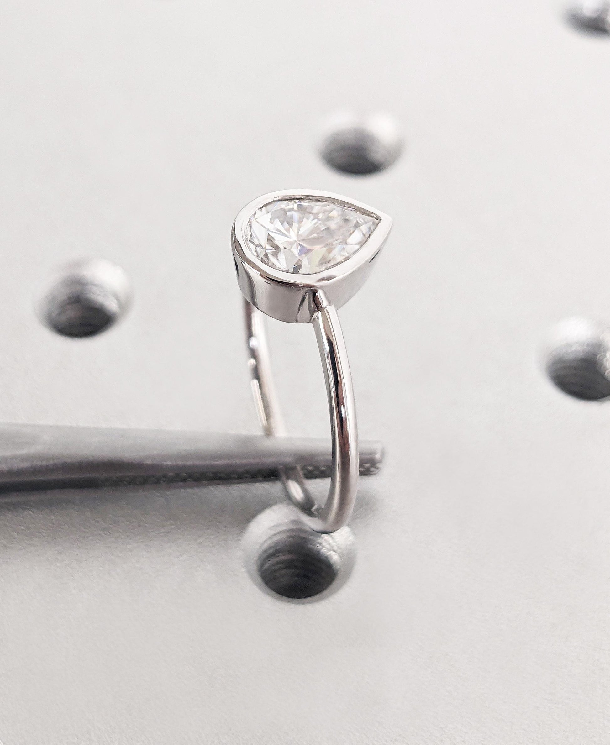1.2 CT Round Solitaire Moissanite Engagement Ring