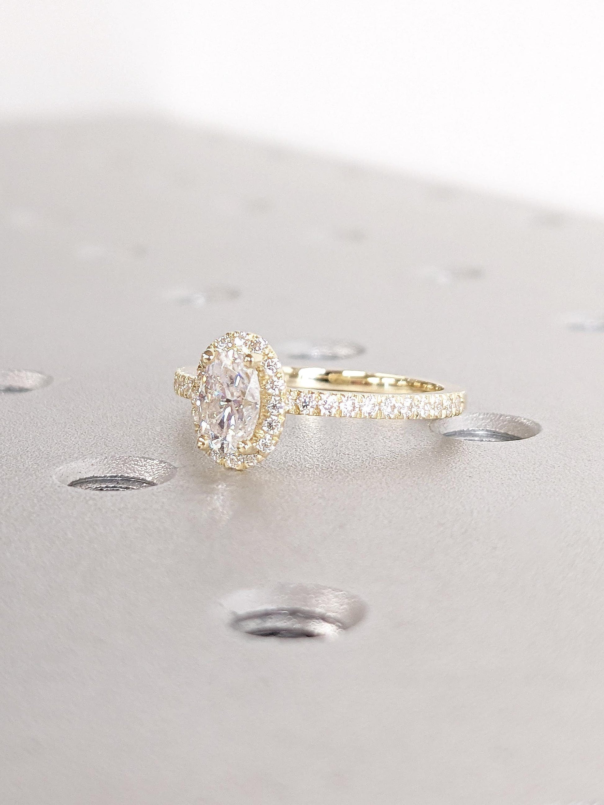 1.2 CT Round Solitaire Moissanite Engagement Ring