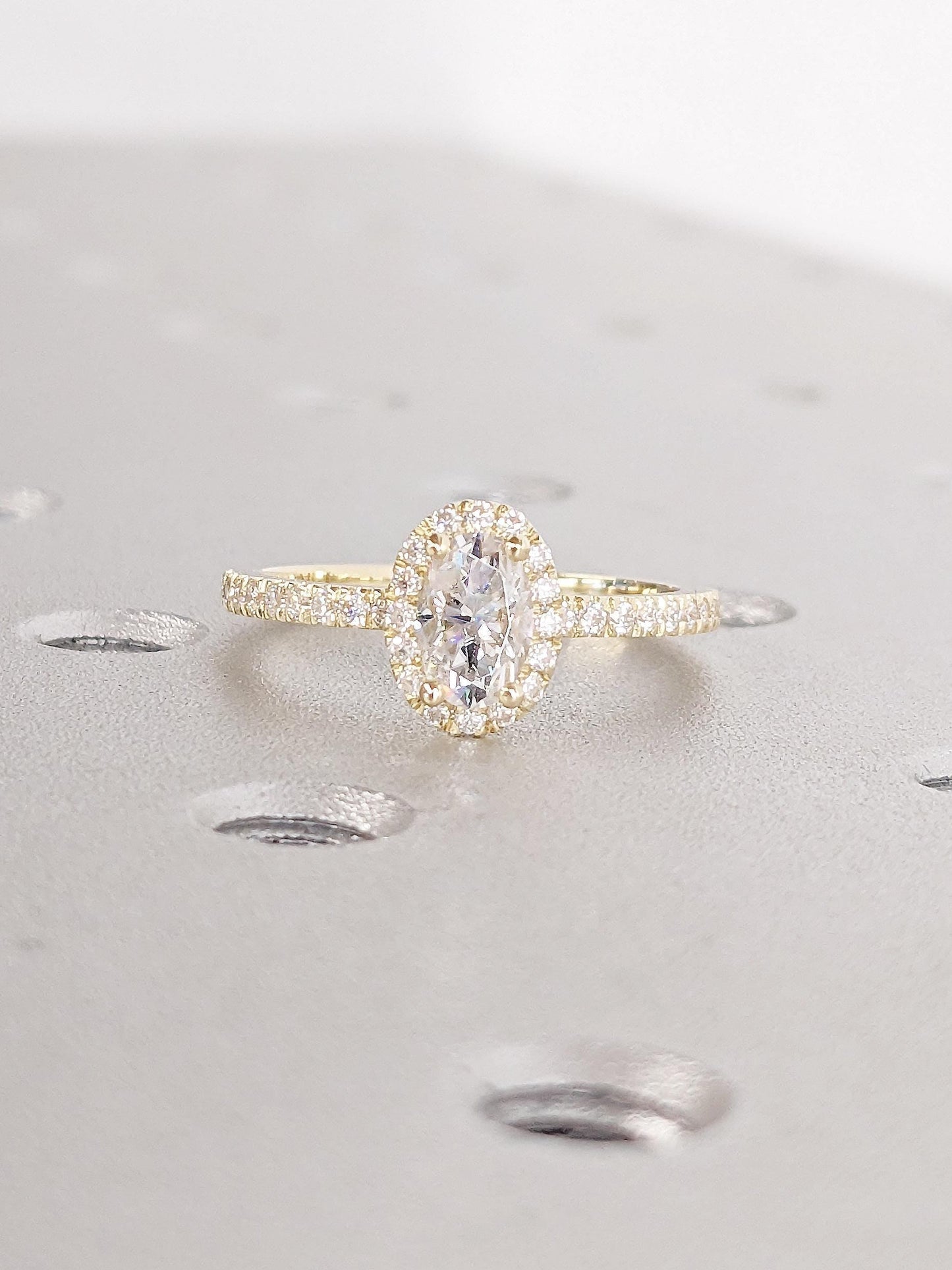 1.2 CT Round Solitaire Moissanite Engagement Ring