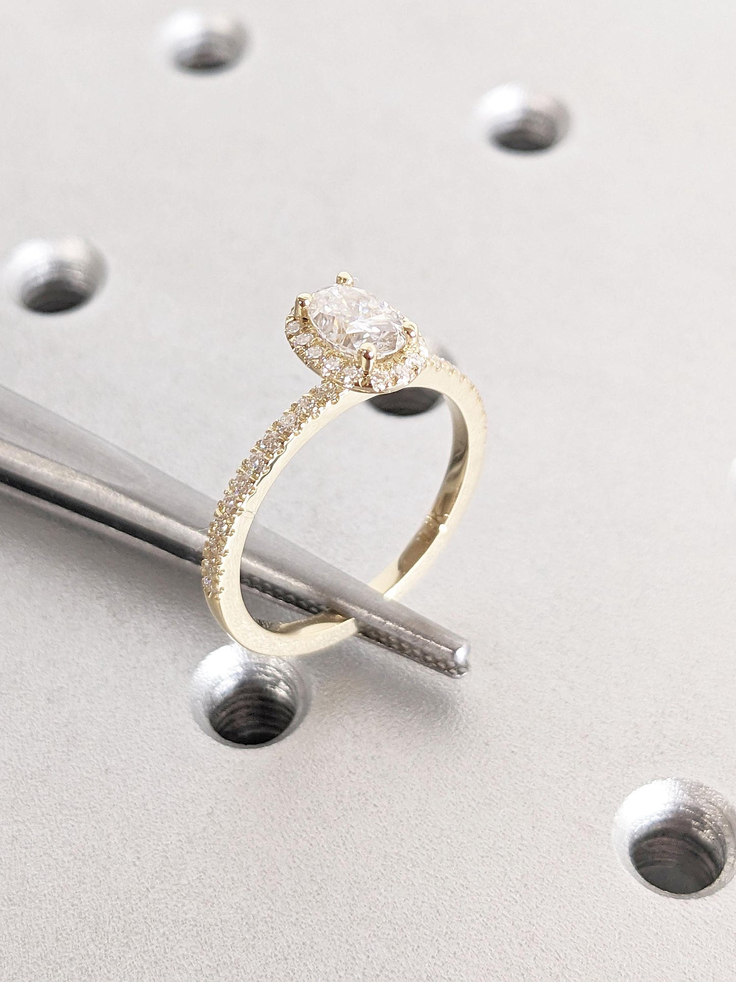 1.2 CT Round Solitaire Moissanite Engagement Ring