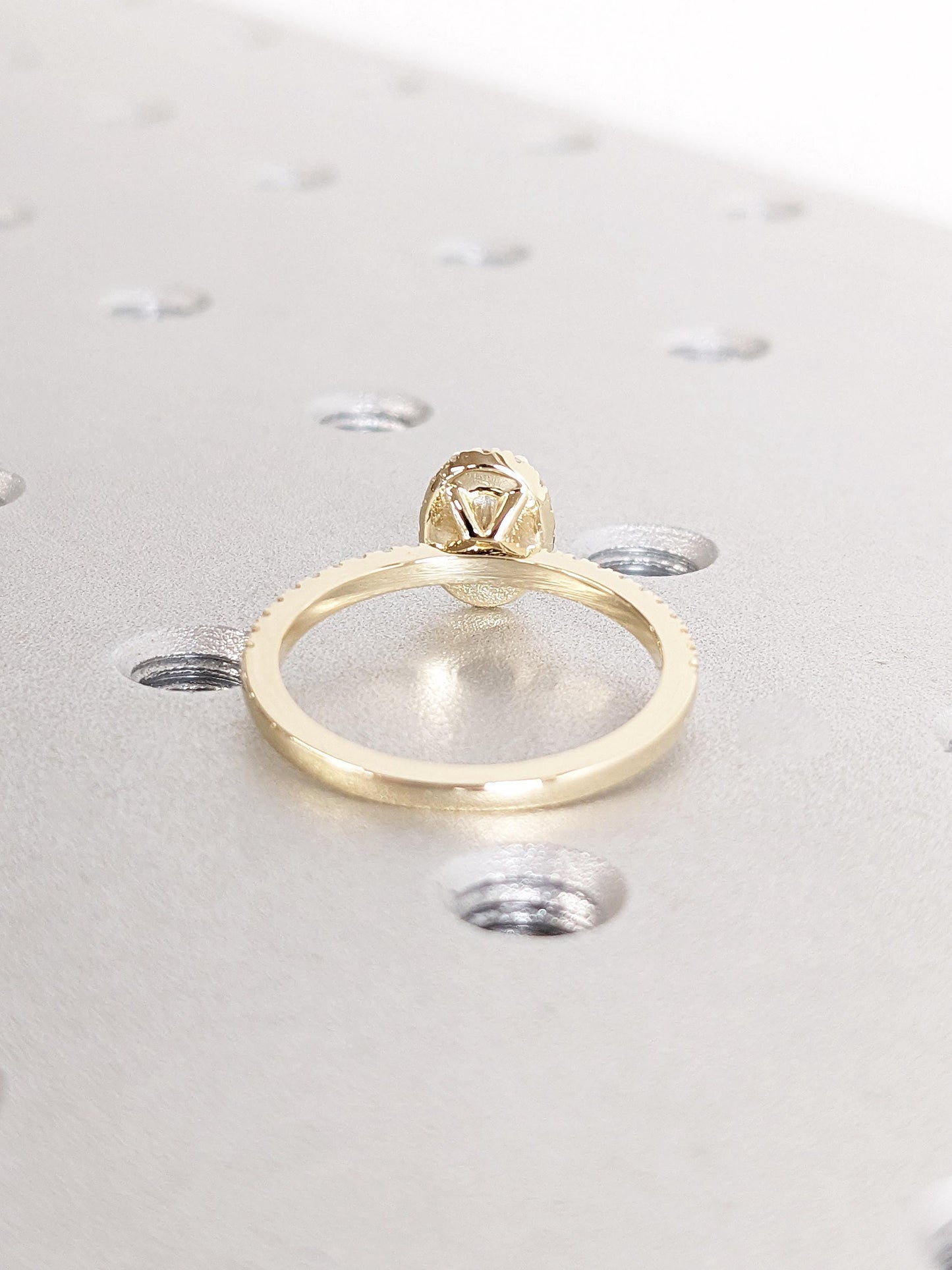 1.2 CT Round Solitaire Moissanite Engagement Ring