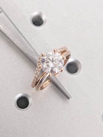 1.2 CT Round Solitaire Moissanite Engagement Ring
