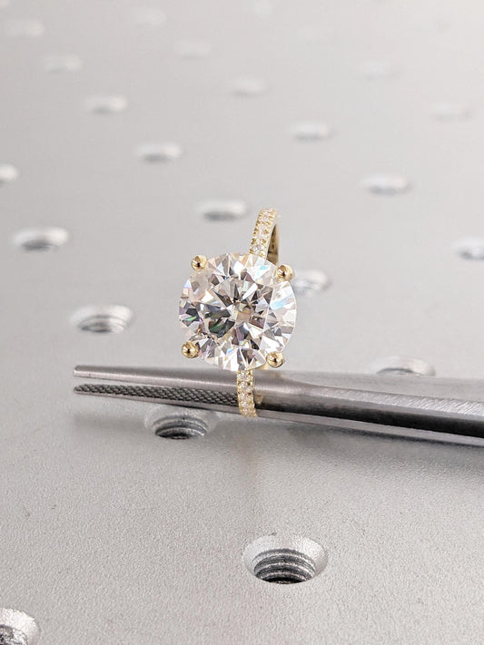 1.2 CT Round Solitaire Moissanite Engagement Ring