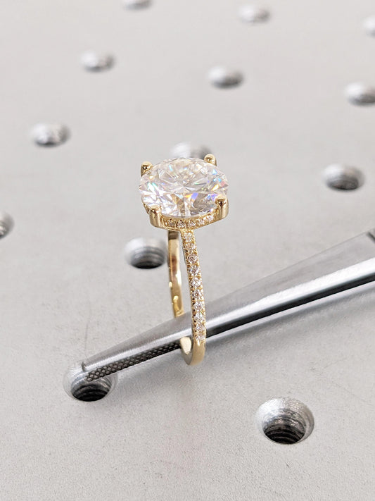 1.2 CT Round Solitaire Moissanite Engagement Ring