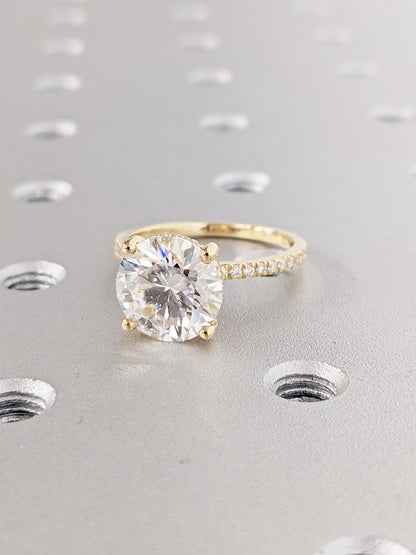 1.2 CT Round Solitaire Moissanite Engagement Ring
