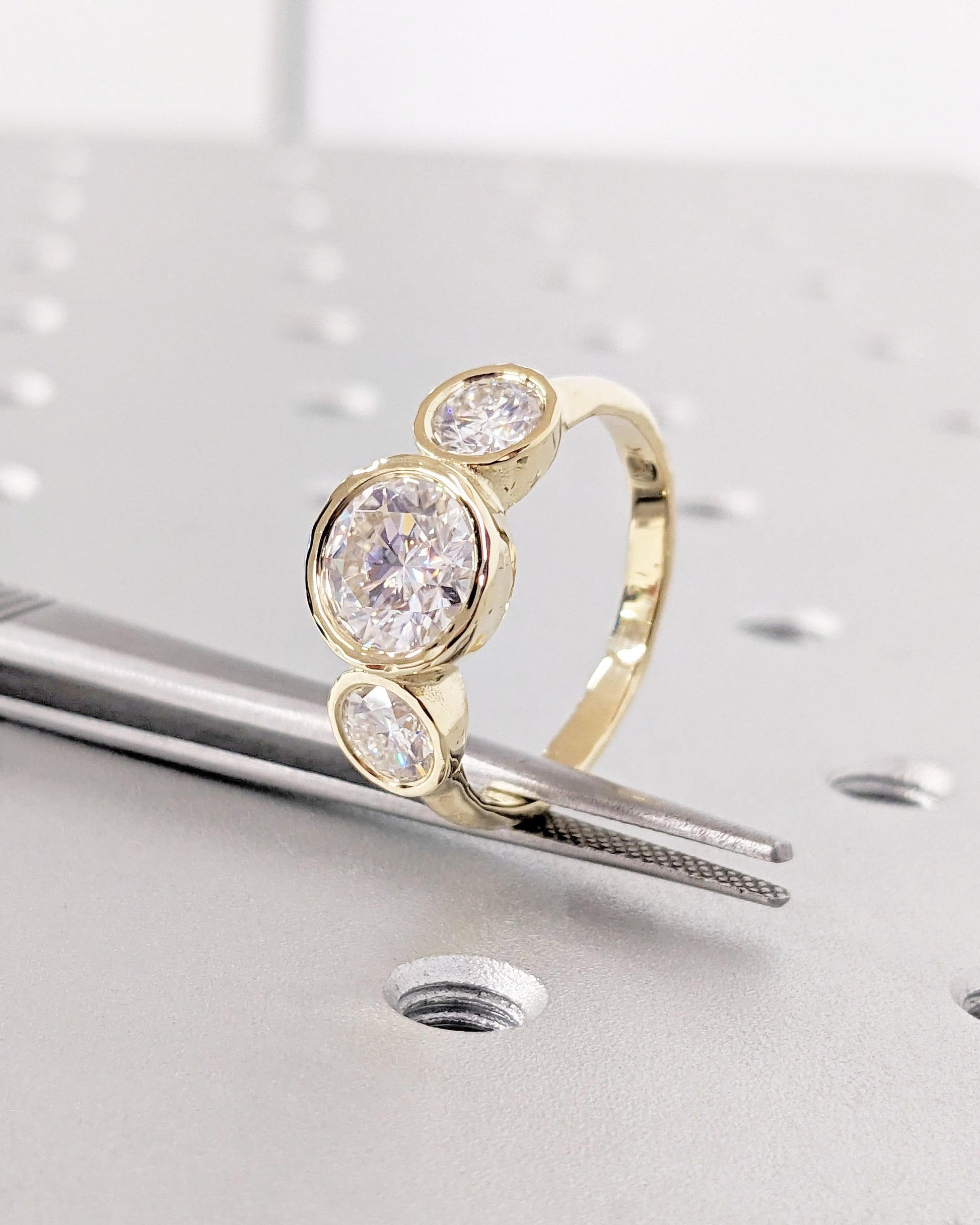 1.2 CT Round Solitaire Moissanite Engagement Ring