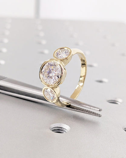 1.2 CT Round Solitaire Moissanite Engagement Ring