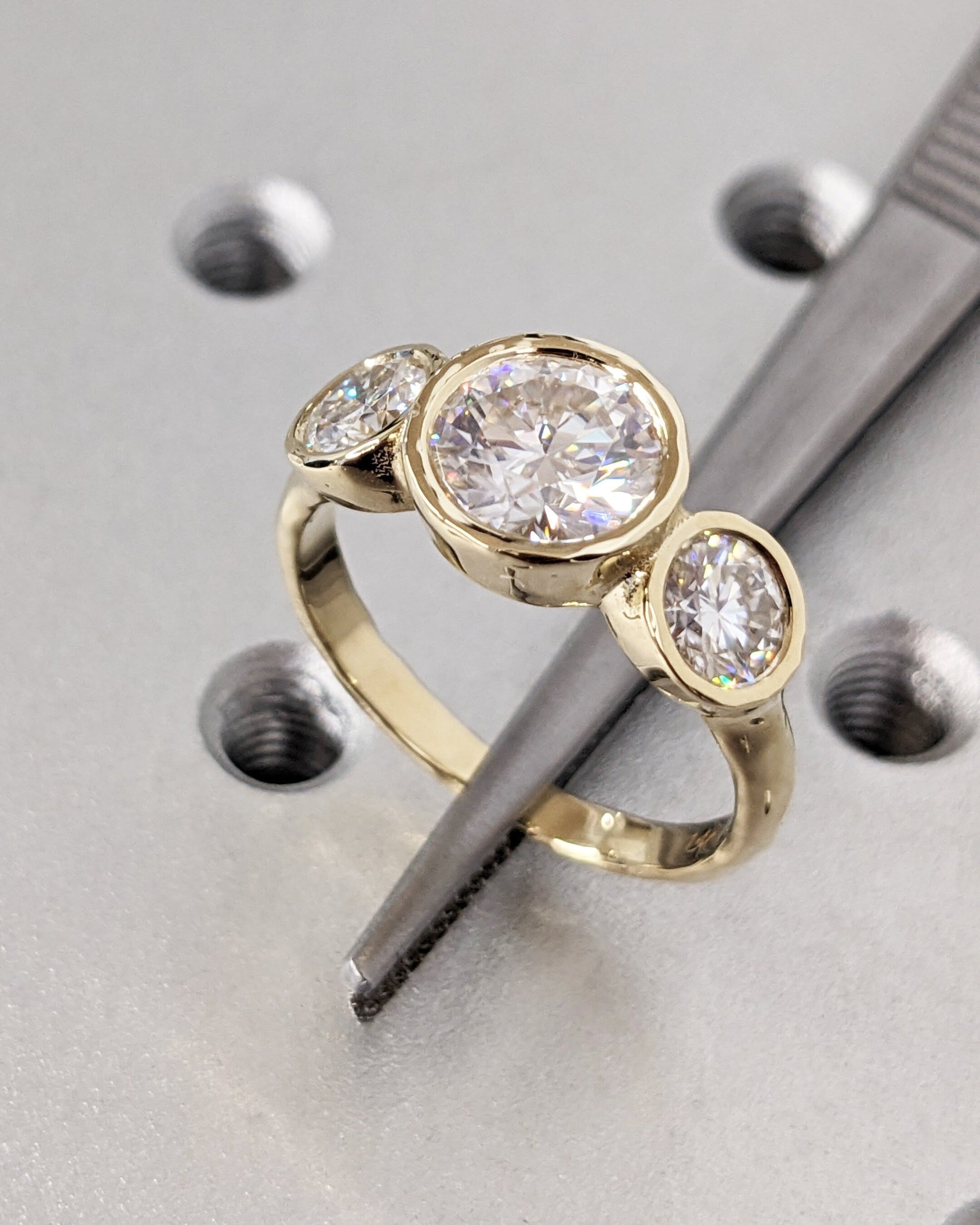 1.2 CT Round Solitaire Moissanite Engagement Ring