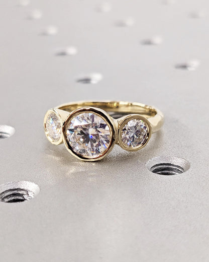 1.2 CT Round Solitaire Moissanite Engagement Ring