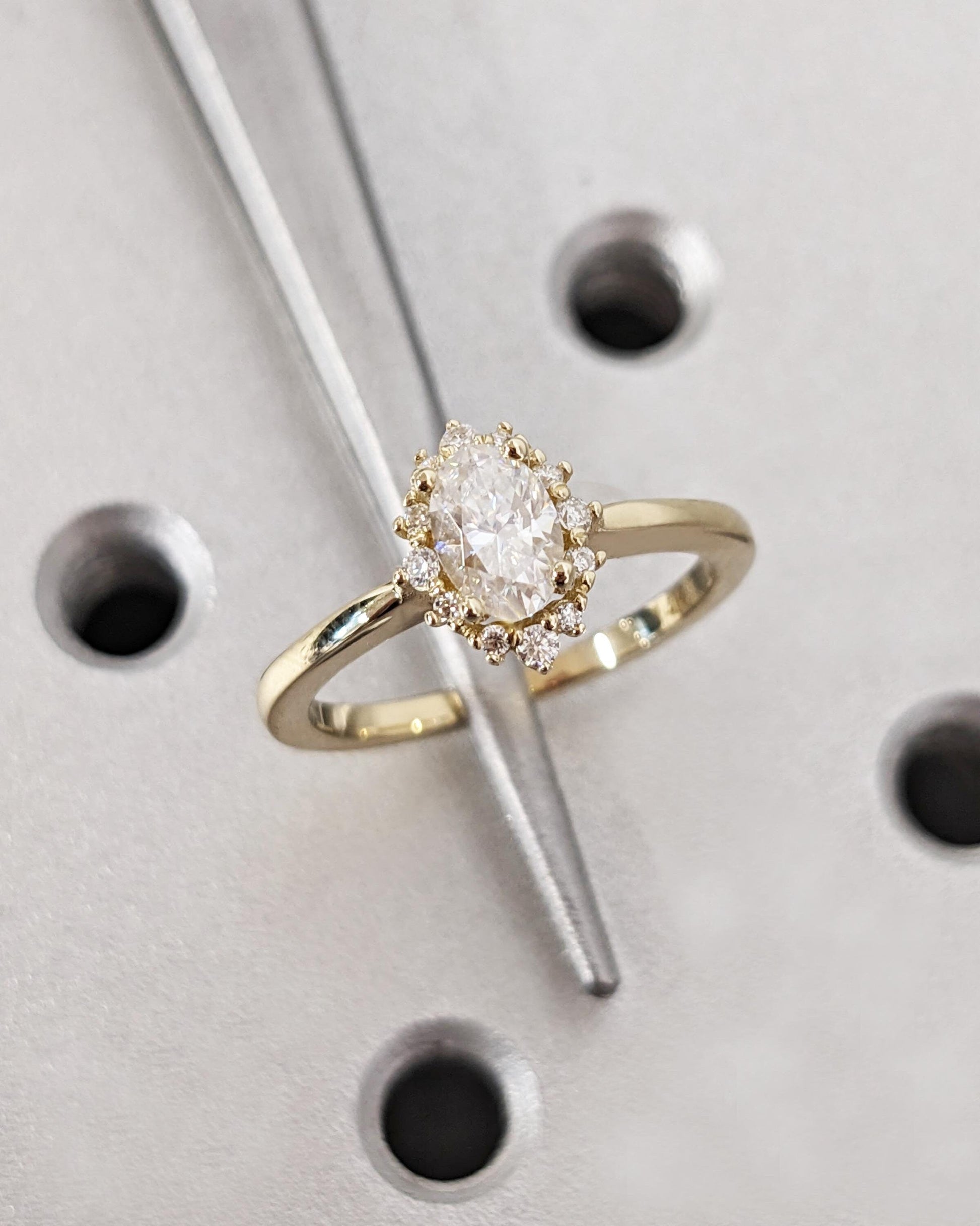 1.2 CT Round Solitaire Moissanite Engagement Ring