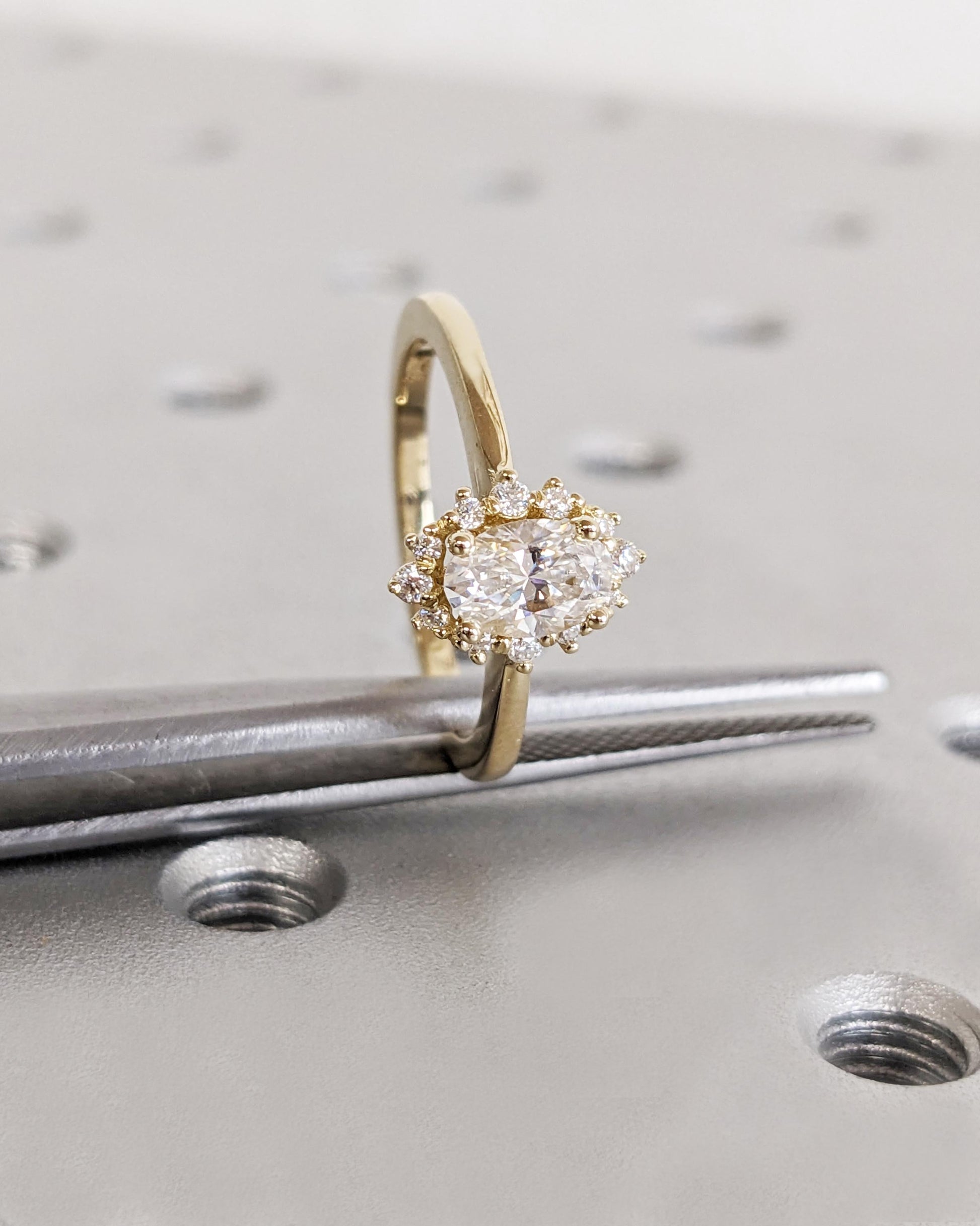 1.2 CT Round Solitaire Moissanite Engagement Ring