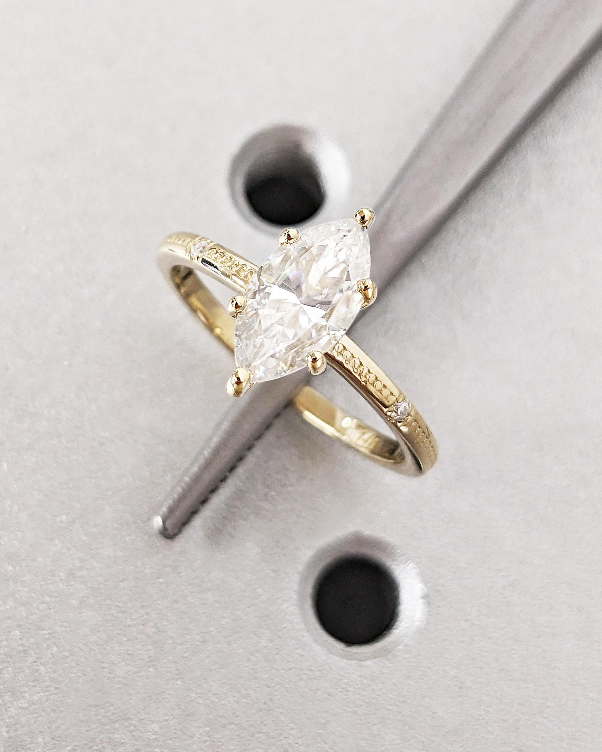 1.2 CT Round Solitaire Moissanite Engagement Ring