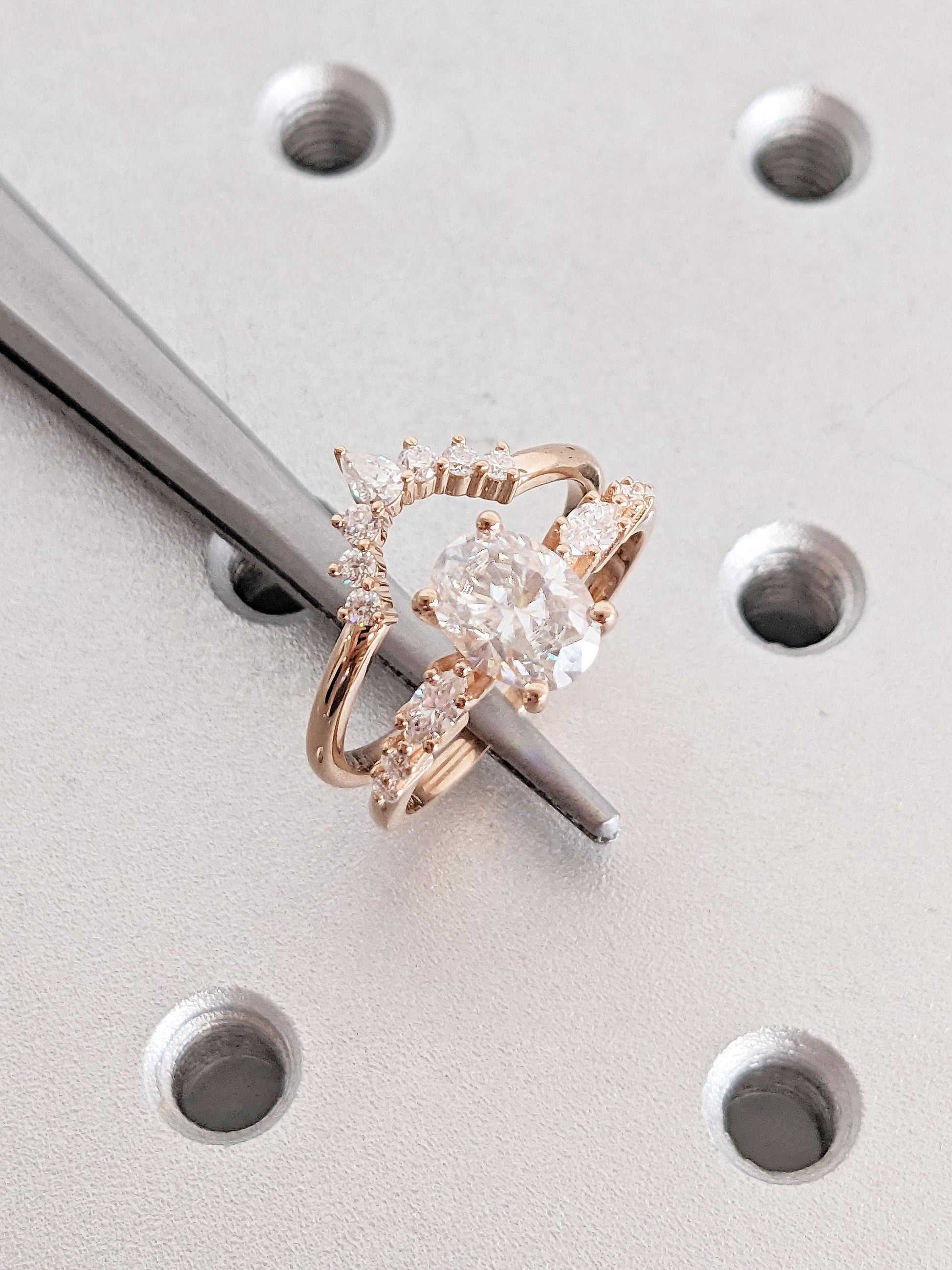1.2 CT Round Solitaire Moissanite Engagement Ring
