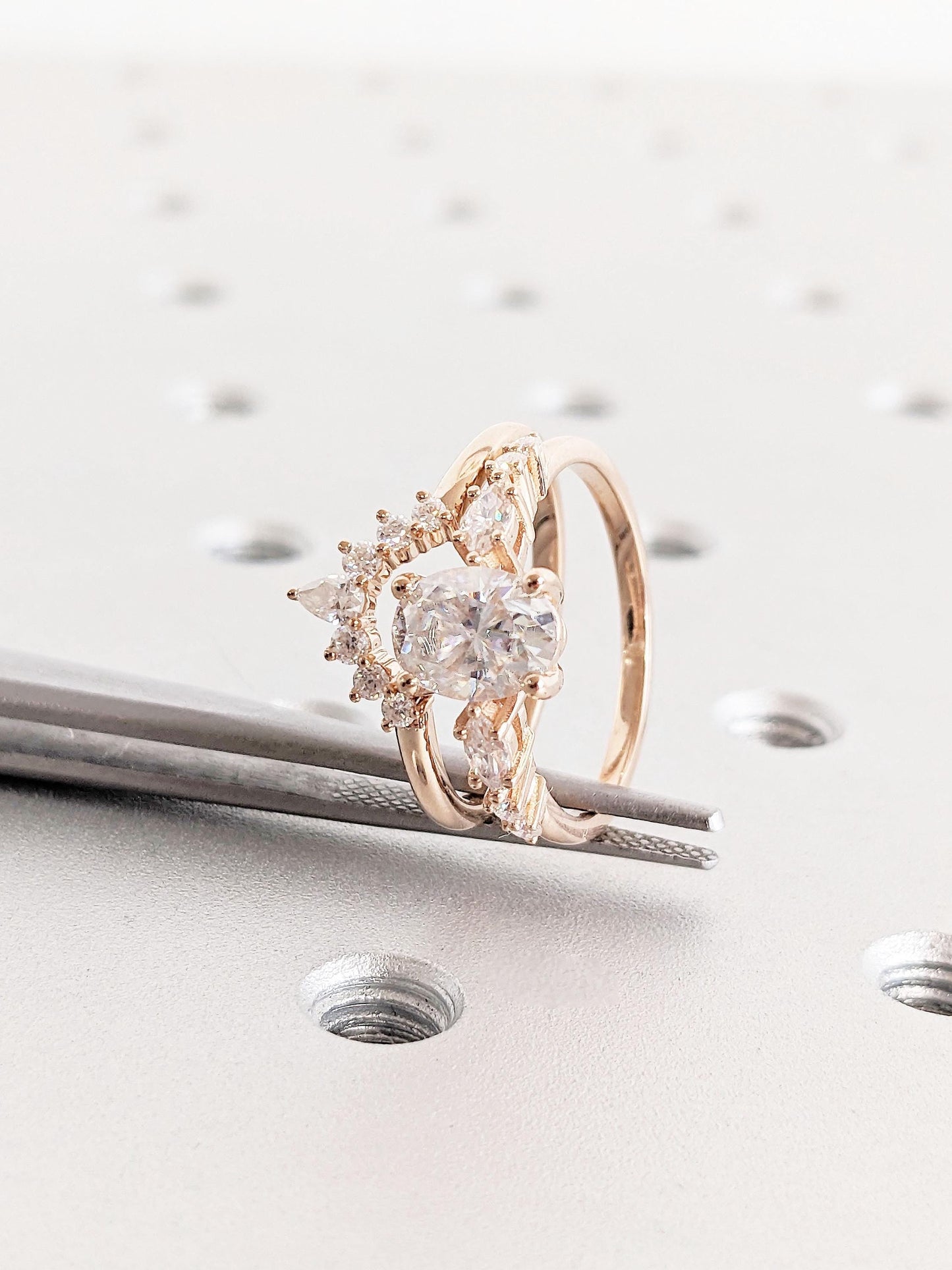 1.2 CT Round Solitaire Moissanite Engagement Ring