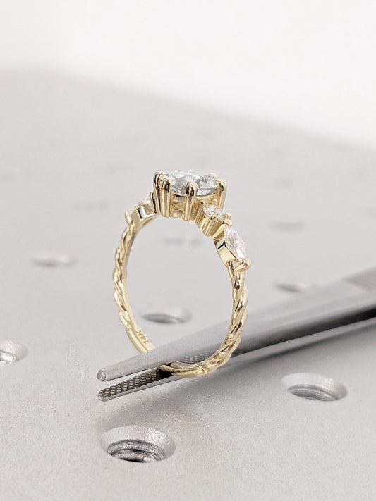 1.2 CT Round Solitaire Moissanite Engagement Ring