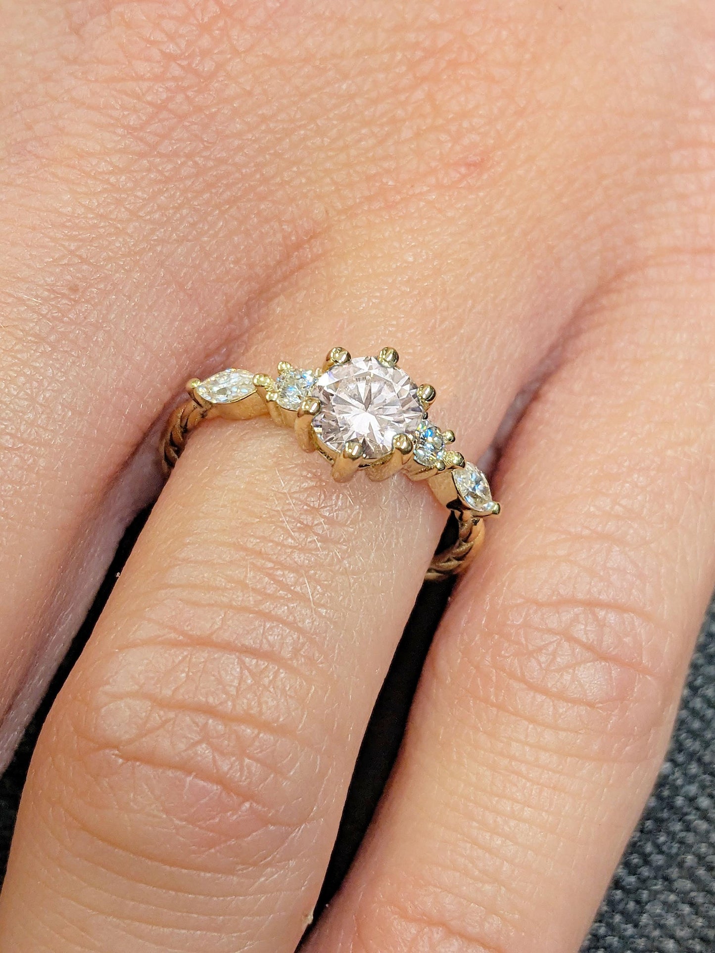 1.2 CT Round Solitaire Moissanite Engagement Ring
