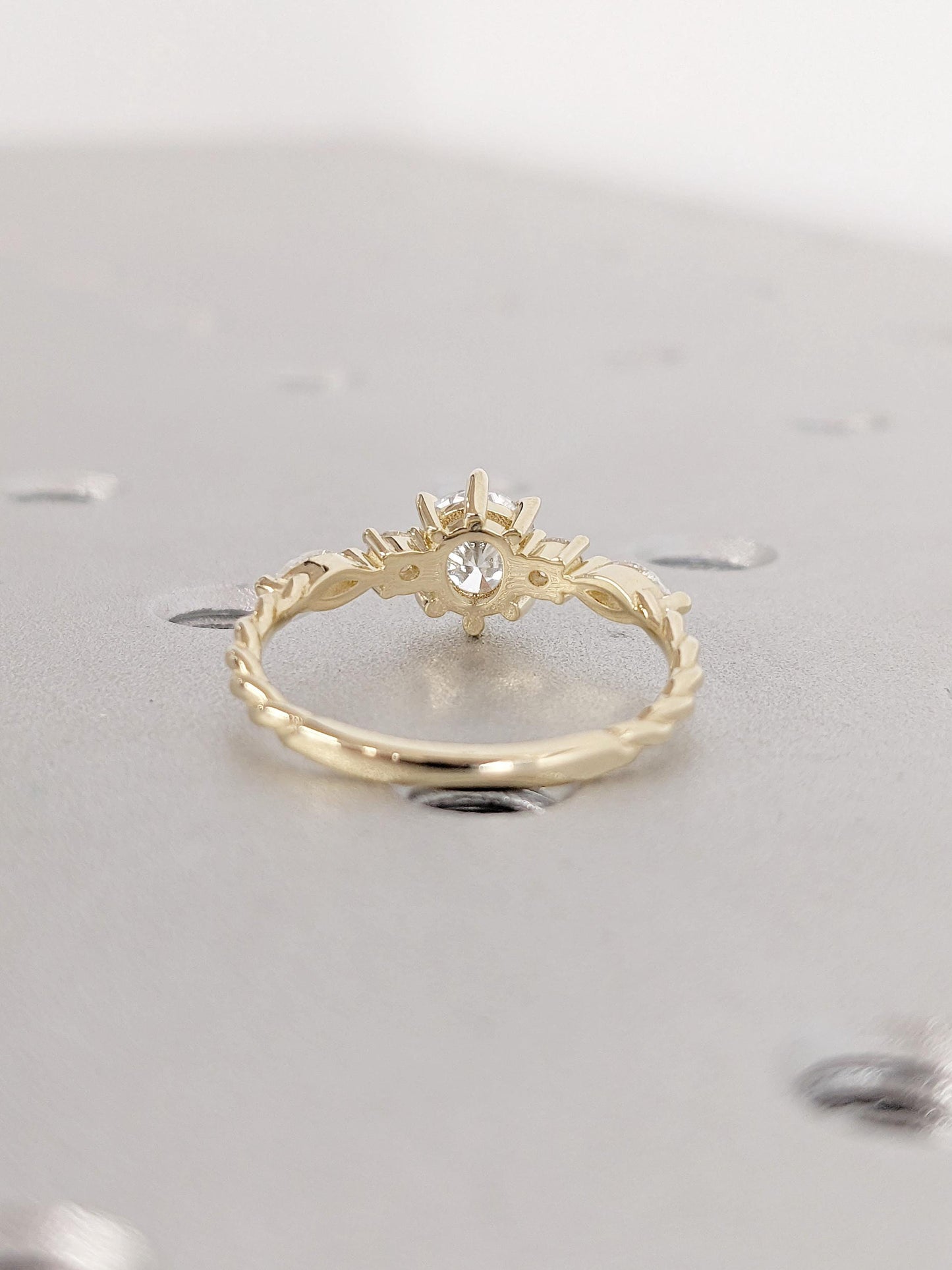 1.2 CT Round Solitaire Moissanite Engagement Ring
