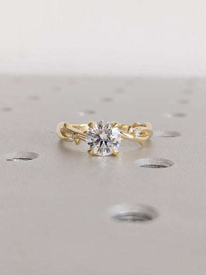 1.2 CT Round Solitaire Moissanite Engagement Ring