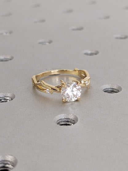1.2 CT Round Solitaire Moissanite Engagement Ring