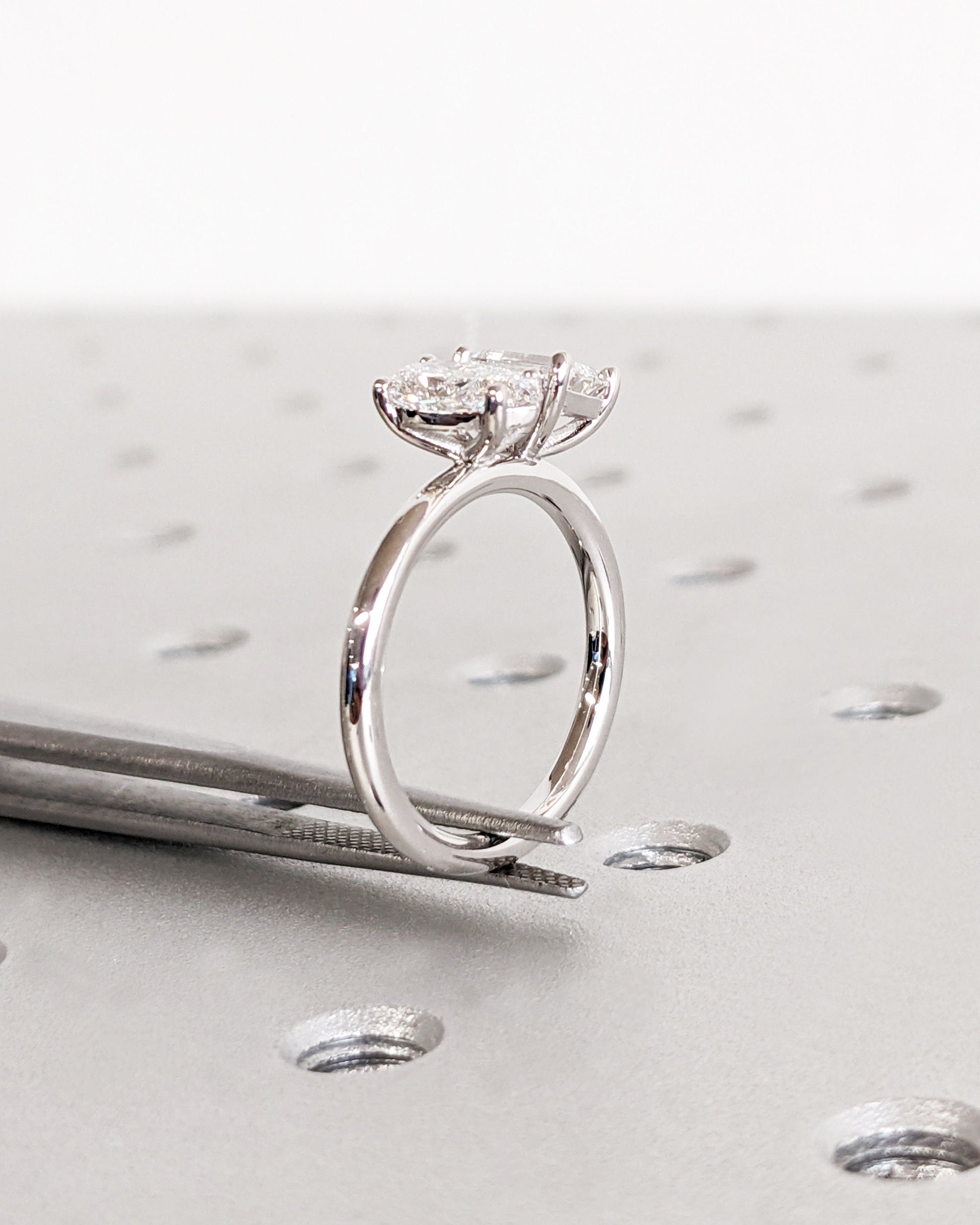 1.2 CT Round Solitaire Moissanite Engagement Ring