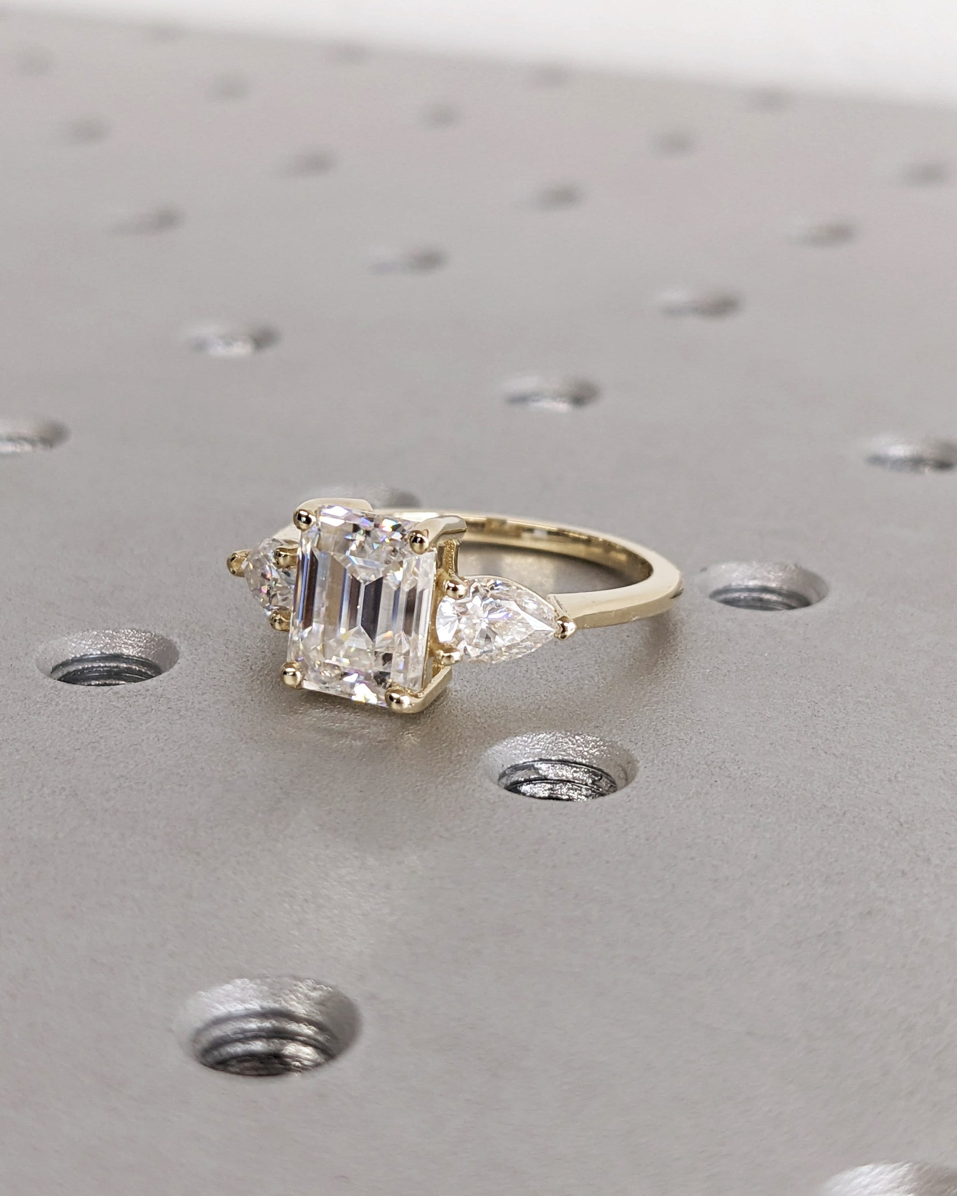 1.2 CT Round Solitaire Moissanite Engagement Ring