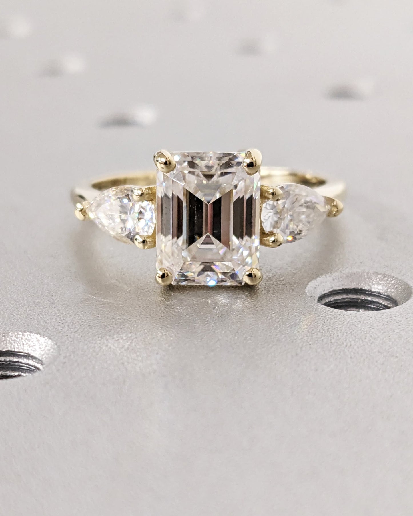 1.2 CT Round Solitaire Moissanite Engagement Ring