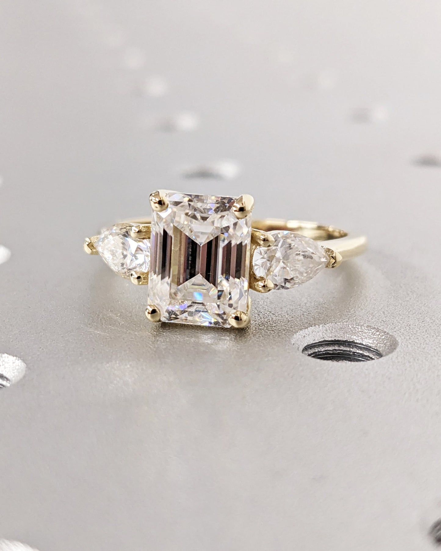 1.2 CT Round Solitaire Moissanite Engagement Ring