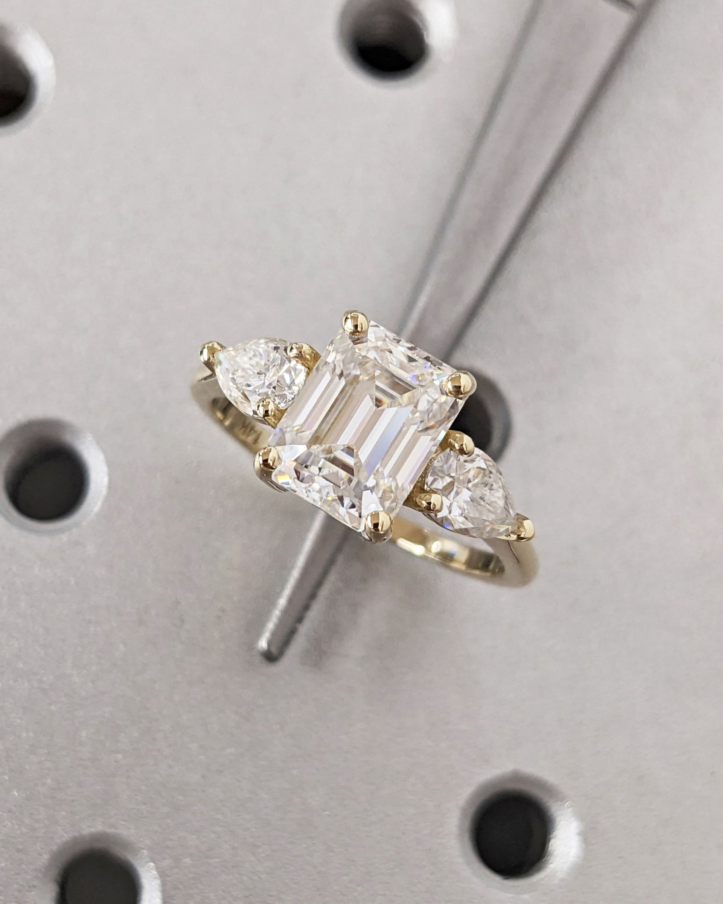 1.2 CT Round Solitaire Moissanite Engagement Ring