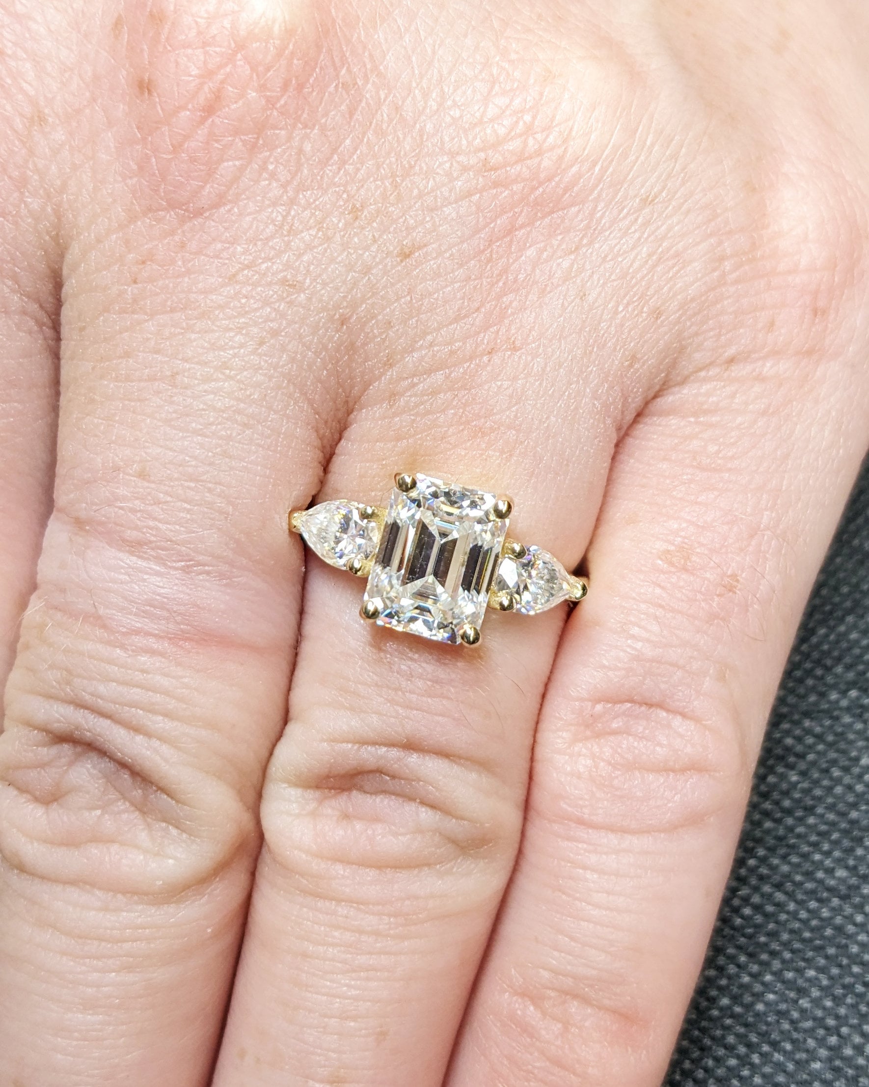 1.2 CT Round Solitaire Moissanite Engagement Ring
