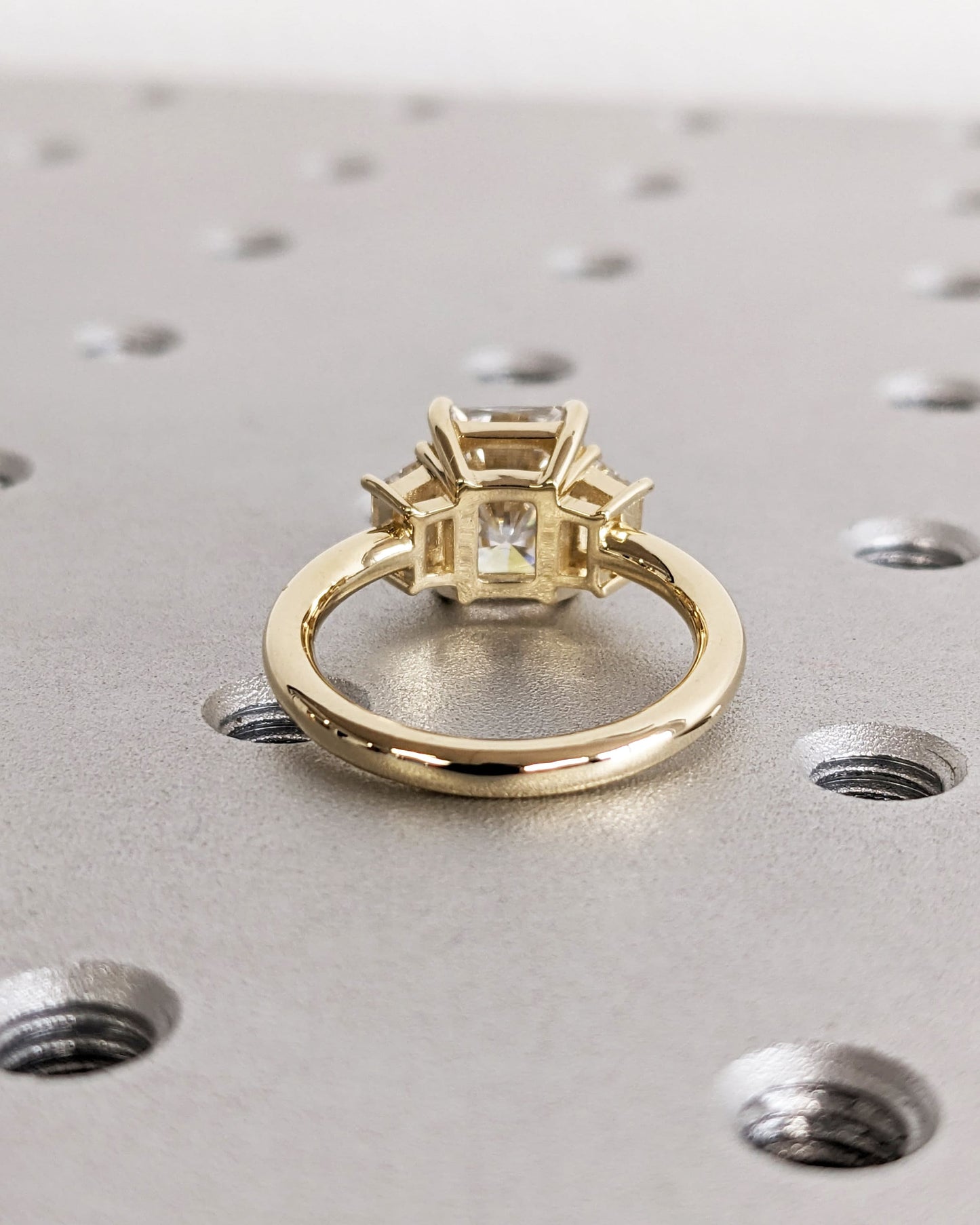 1.2 CT Round Solitaire Moissanite Engagement Ring
