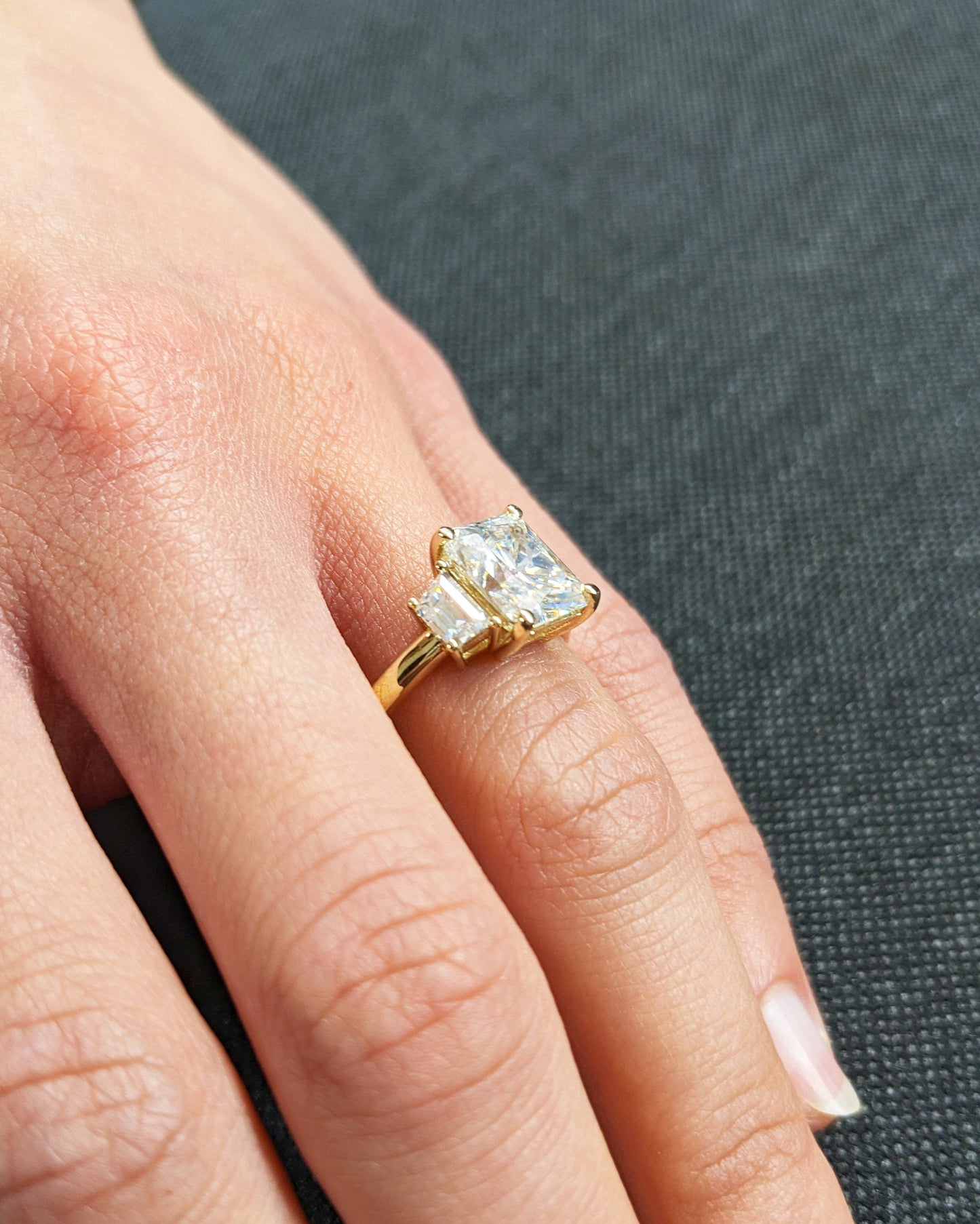 1.2 CT Round Solitaire Moissanite Engagement Ring