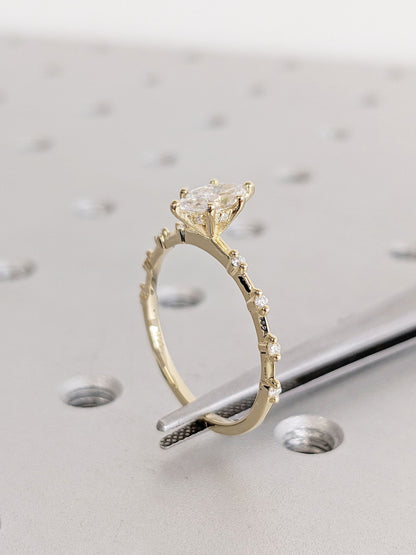 1.2 CT Round Solitaire Moissanite Engagement Ring