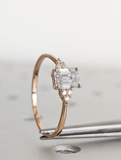 1.2 CT Round Solitaire Moissanite Engagement Ring